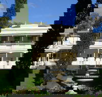 Melbourne City Tour Lifestyle of the Rich and Famous - Tourism Caloundra