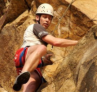 Rock Climbing at the Kangaroo Point Cliffs in Brisbane - Tourism Caloundra