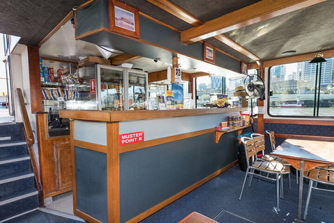 90min Brisbane River Cruise/Tour - Tourism Caloundra 4