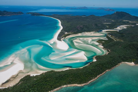 Fly & Sail Package (With Providence) - Tourism Caloundra 5
