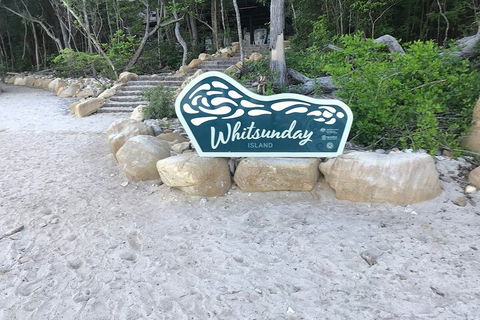 2 Night Small Group Whitsundays Sailing Adventure Aboard Mandrake - Tourism Caloundra 1