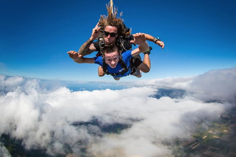 Reef And Rainforest Tandem Sky Dive In Cairns - Tourism Caloundra 0