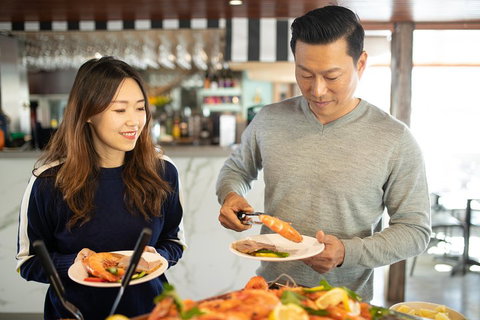 Dinner Buffet Cruise On The Gold Coast - Tourism Caloundra 2