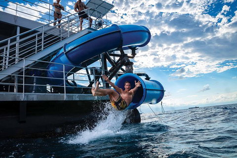 Outer Reef Pontoon Experience From Cairns - Tourism Caloundra 3