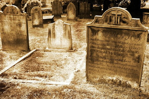 Southport Cemetery Paranormal Activity Tour QUEENSLAND - Tourism Caloundra 0