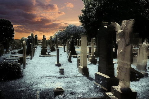 Southport Cemetery Paranormal Activity Tour QUEENSLAND - Tourism Caloundra 1