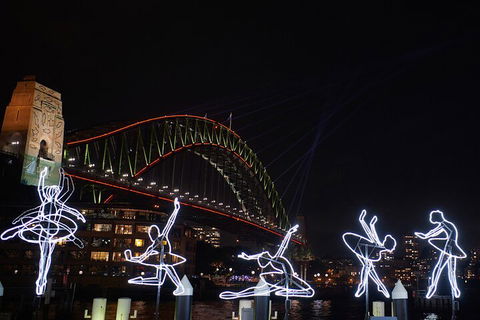 Vivid 90-Minute Sydney Harbour Intimate Catamaran Cruise With Canapes - Tourism Caloundra 3
