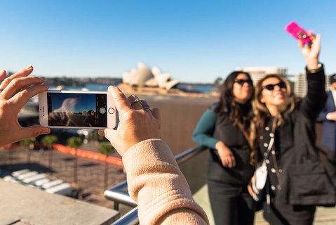 Smartphone & Camera Photography Basics - Tourism Caloundra 1
