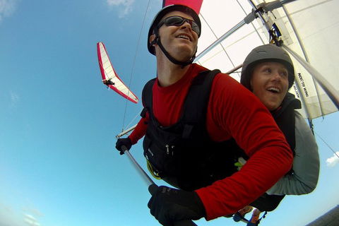Hang Gliding With HangglideOz - Tourism Caloundra 1
