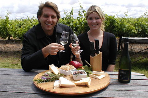 Swan Valley Tour From Perth: Wine, Beer And Chocolate Tastings - Tourism Caloundra 4