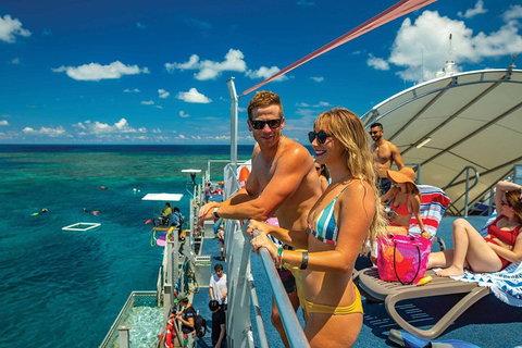 Outer Reef Pontoon Experience From Cairns - Tourism Caloundra 1